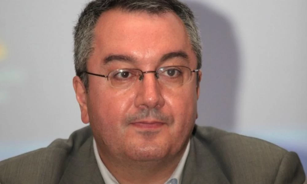 Μόσιαλος : Αποτελεσματικό για τους άνω των 55/65 ετών το εμβόλιο της AstraZeneca